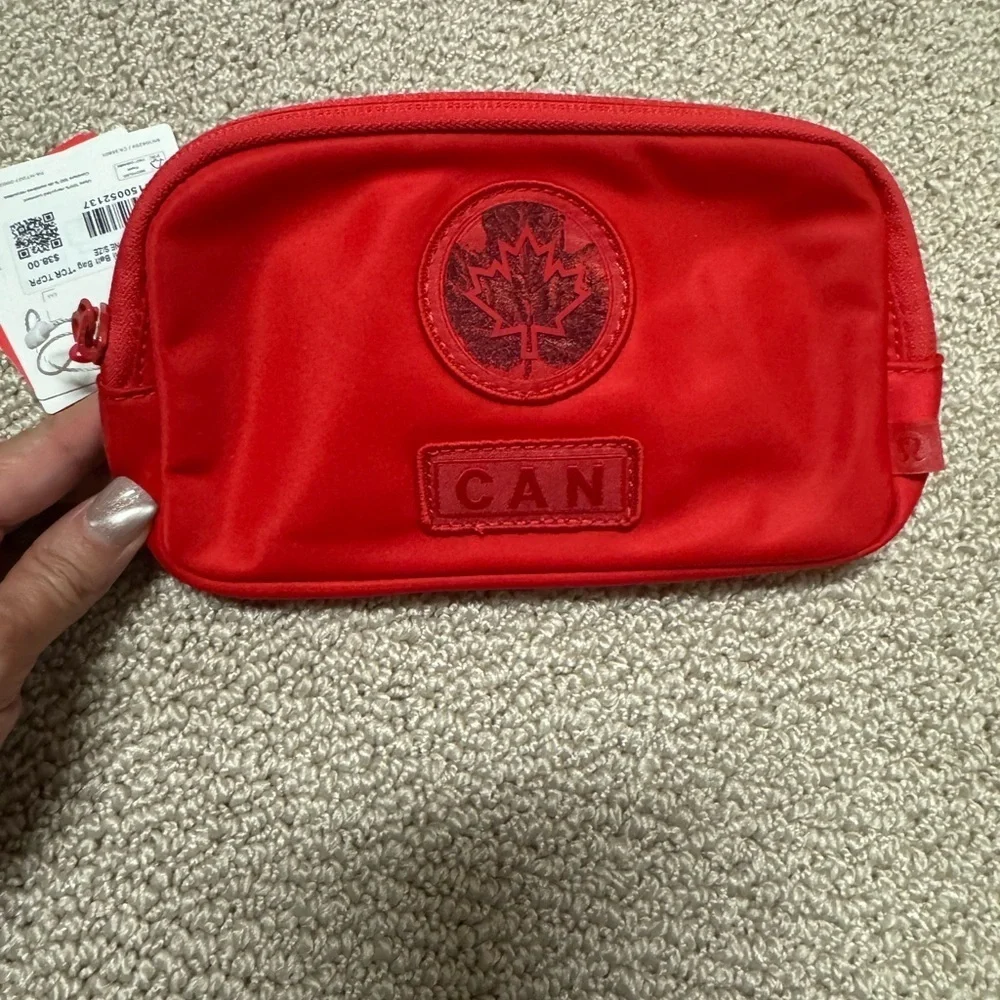 lululemon canada belt bags Athletica Everywhere Bag 2L Large, Everywhere Belt Bag (Red Merlot) Sports & Outdoors Leather Belt Bag Canada Lululemon